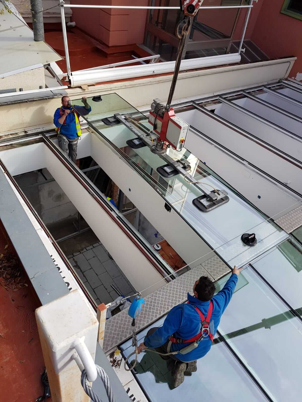 carpinteria-aluminio-barcelona-montalglass-equipo-en-accion-4 carpinteria-aluminio-barcelona-montalglass-equipo-en-accion-4