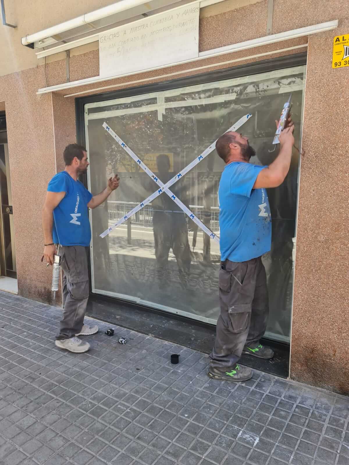 vidrio-comercio-montalglass-1 vidrio-comercio-montalglass-1